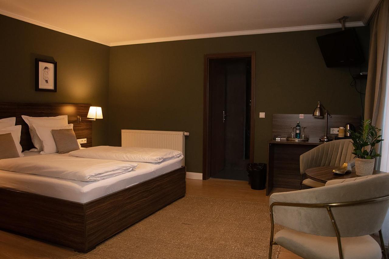 Landhotel Wolfschlugen Esterno foto